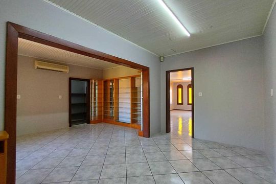 Cozinha  de casa para alugar com 2 quartos, 150m² em Cristo Rei, São Leopoldo