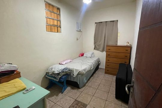 Quarto 2 de casa para alugar com 2 quartos, 60m² em Jardim Carioca, Rio de Janeiro