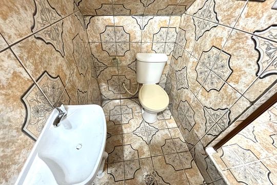 Banheiro 1 de casa para alugar com 1 quarto, 60m² em Vila Paranagua, São Paulo