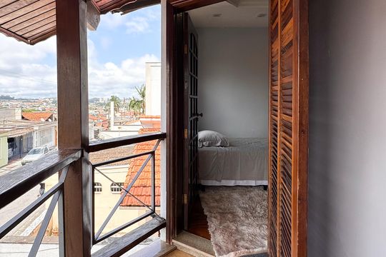 Varanda Suíte 1 de casa à venda com 4 quartos, 350m² em Jardim Sao Paulo, São Bernardo do Campo