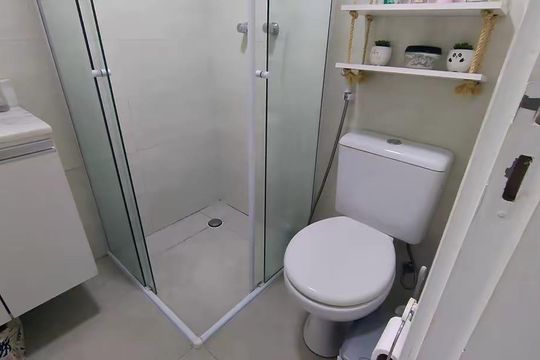 Banheiro de apartamento à venda com 2 quartos, 46m² em Novo Osasco, Osasco