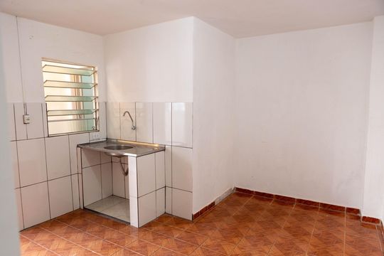 Casa para alugar com 1 quarto, 55m² em Jardim Raposo Tavares, São Paulo