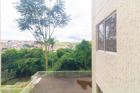 Vista de apartamento para alugar com 2 quartos, 42m² em Vila Popular, São Paulo