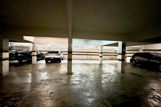 Garagem de apartamento à venda com 3 quartos, 117m² em Leblon, Rio de Janeiro