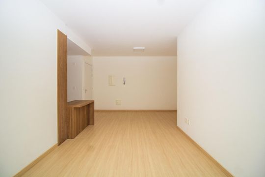 Sala  de apartamento para alugar com 3 quartos, 75m² em Cidade Baixa, Porto Alegre