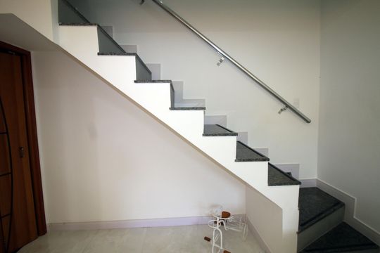 Sala de casa à venda com 2 quartos, 64m² em Irajá, Rio de Janeiro