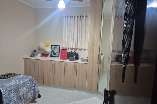 Quarto de casa à venda com 3 quartos, 310m² em Parque Sao Luis, São Paulo