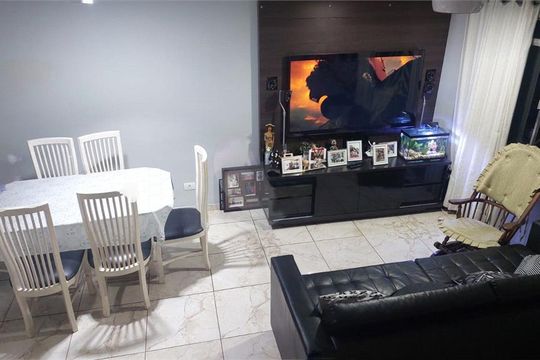 Casa à venda com 3 quartos, 125m² em Vila Santo Estefano, São Paulo