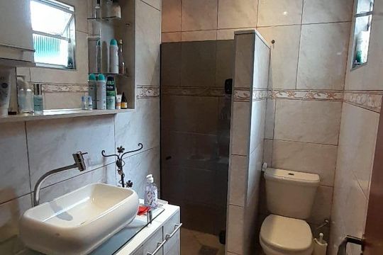 Banheiro de casa à venda com 3 quartos, 120m² em Engenho da Rainha, Rio de Janeiro