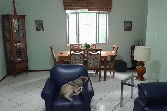 Sala de casa à venda com 3 quartos, 120m² em Engenho da Rainha, Rio de Janeiro