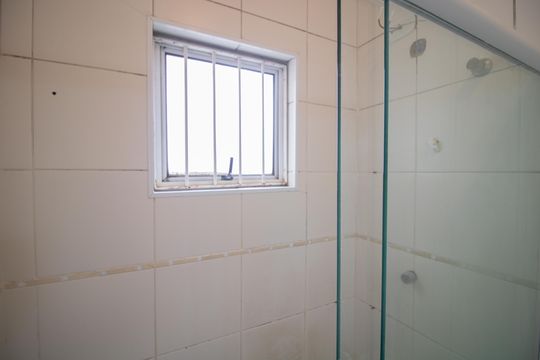 BANHEIRO de casa de condomínio à venda com 2 quartos, 100m² em Sítio do Mandaqui, São Paulo