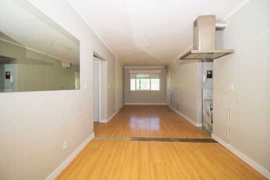 Sala  de apartamento para alugar com 2 quartos, 55m² em Jardim Itu, Porto Alegre