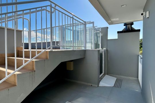 Área comum - Piscina Acessibilidade  de apartamento para alugar com 2 quartos, 70m² em Ribeirão da Ilha, Florianópolis