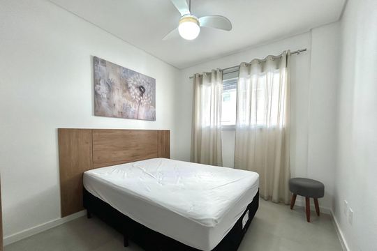 Quarto 1 de apartamento para alugar com 2 quartos, 70m² em Ribeirão da Ilha, Florianópolis