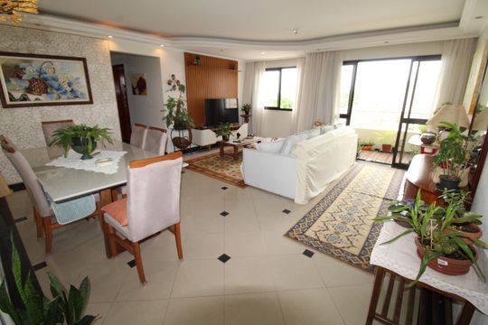 Apartamento para alugar com 3 quartos, 127m² em Jardim Satélite, São José dos Campos