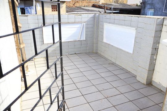 Área de Serviço de casa para alugar com 2 quartos, 114m² em Itapuã, Salvador