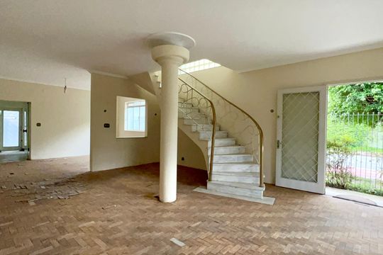 Sala de casa à venda com 4 quartos, 220m² em Jardim Paulista, São Paulo