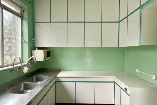 Cozinha de casa à venda com 4 quartos, 220m² em Jardim Paulista, São Paulo