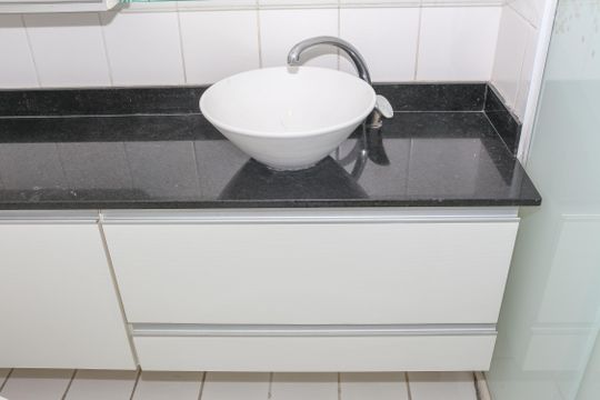 Banheiro da Suíte de apartamento para alugar com 1 quarto, 60m² em Lapa, São Paulo