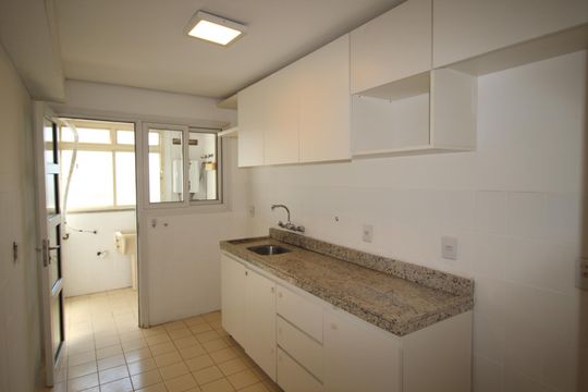 Cozinha de apartamento à venda com 2 quartos, 92m² em Boa Vista, Porto Alegre