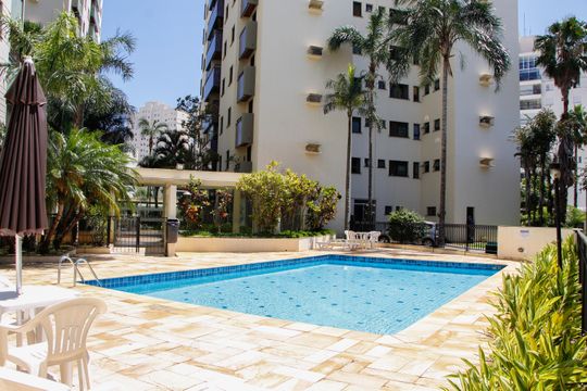 ÁREA COMUM - PISCINA de apartamento à venda com 3 quartos, 135m² em Vila Brandina, Campinas