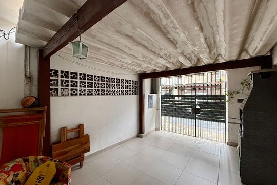 Garagem  de casa à venda com 2 quartos, 101m² em Brooklin, São Paulo