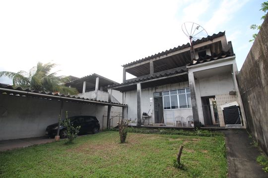 Quintal de casa à venda com 3 quartos, 360m² em Curicica, Rio de Janeiro