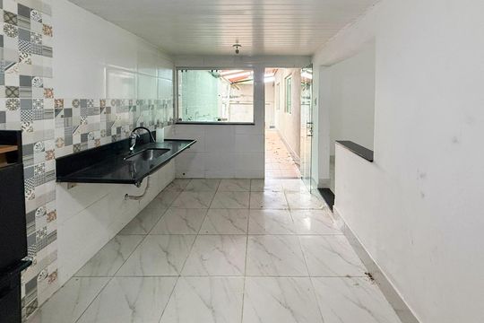 Casa à venda com 3 quartos, 200m² em Santa Helena, Belo Horizonte
