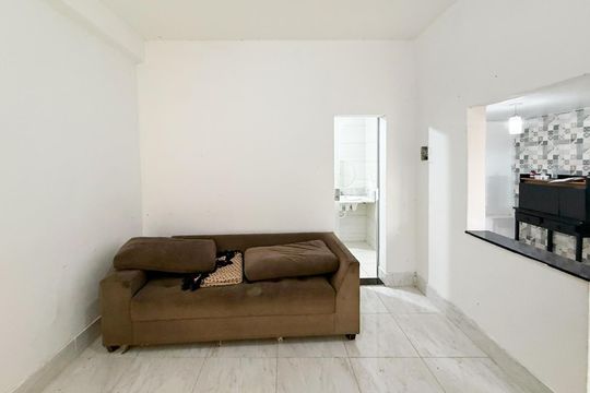 Casa à venda com 3 quartos, 200m² em Santa Helena, Belo Horizonte