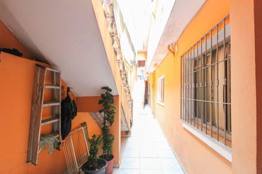 Corredor de casa para alugar com 2 quartos, 11m² em Jardim Santa Teresinha, São Paulo