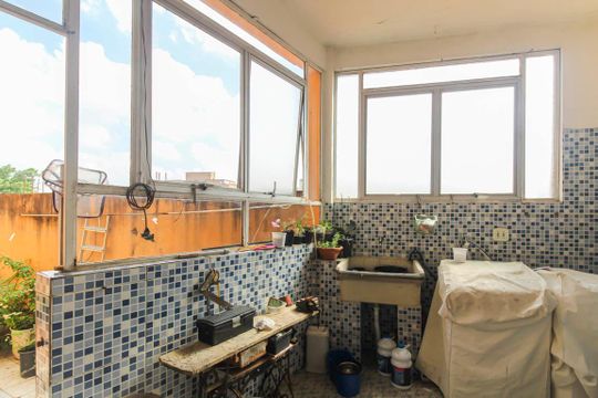 Área de Serviço de casa para alugar com 2 quartos, 11m² em Jardim Santa Teresinha, São Paulo