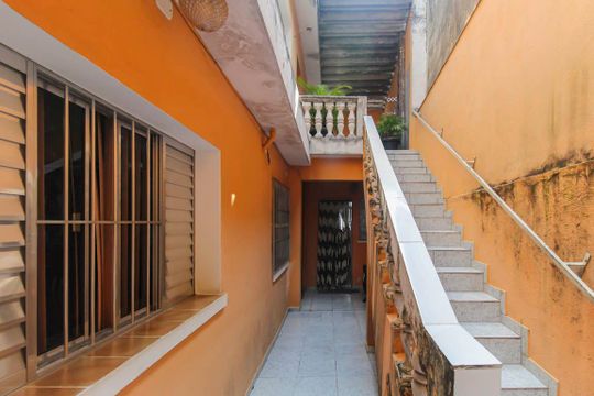 Corredor de casa para alugar com 2 quartos, 11m² em Jardim Santa Teresinha, São Paulo