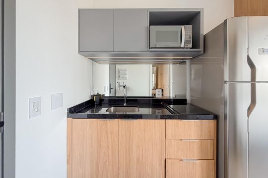 Cozinha de kitnet/studio para alugar com 1 quarto, 25m² em Paraíso, São Paulo