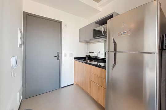 Cozinha de kitnet/studio para alugar com 1 quarto, 25m² em Paraíso, São Paulo