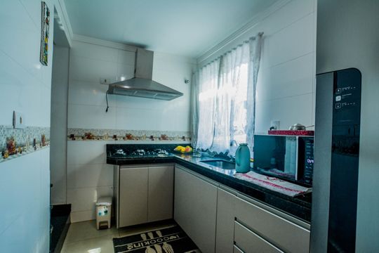 Cozinha de apartamento à venda com 2 quartos, 100m² em Vila Bartira, Santo André
