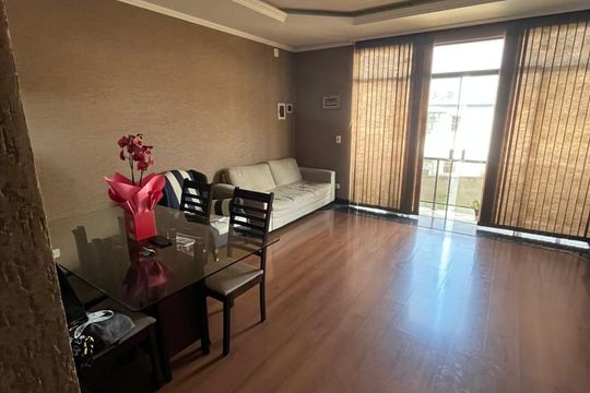 Casa à venda com 3 quartos, 175m² em Jardim Maristela, São Paulo