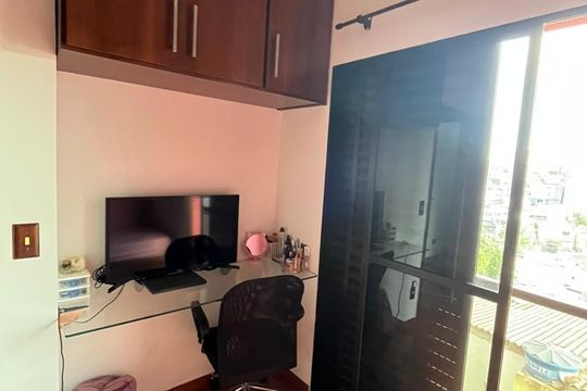 Casa à venda com 3 quartos, 175m² em Jardim Maristela, São Paulo