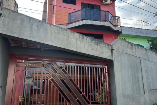 Casa à venda com 3 quartos, 175m² em Jardim Maristela, São Paulo
