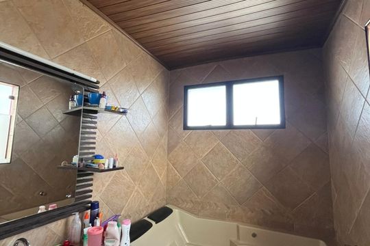 Casa à venda com 3 quartos, 175m² em Jardim Maristela, São Paulo