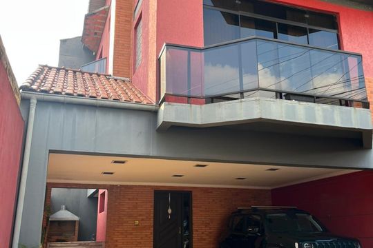 Casa à venda com 3 quartos, 175m² em Jardim Maristela, São Paulo