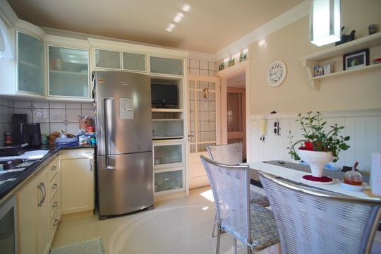 Cozinha de casa para alugar com 4 quartos, 267m² em Cristo Rei, São Leopoldo