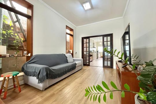 Sala de casa à venda com 3 quartos, 378m² em Cidade Vargas, São Paulo