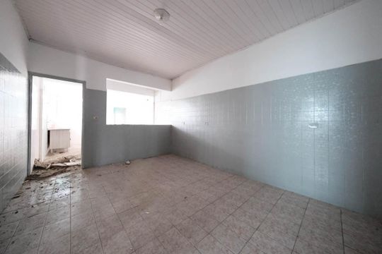 Cozinha e Área de Serviço de casa à venda com 2 quartos, 104m² em Parque Boturussu, São Paulo