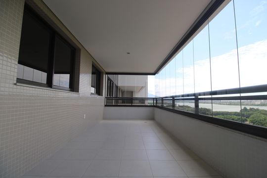 Sala - Varanda de apartamento à venda com 3 quartos, 118m² em Barra da Tijuca, Rio de Janeiro