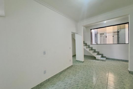 Casa para alugar com 2 quartos, 80m² em Vila Capitao Rabelo, Guarulhos