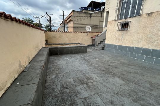 Quintal de casa à venda com 2 quartos, 50m² em Piedade, Rio de Janeiro