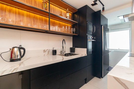 Cozinha  de apartamento para alugar com 1 quarto, 50m² em Menino Deus, Porto Alegre