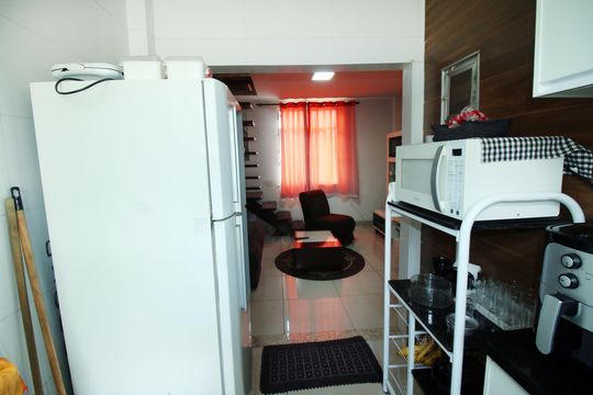 Cozinha de apartamento à venda com 3 quartos, 90m² em Olaria, Rio de Janeiro