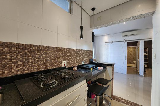 Cozinha e Área de Serviço de apartamento para alugar com 2 quartos, 78m² em Vila Formosa, Jacareí