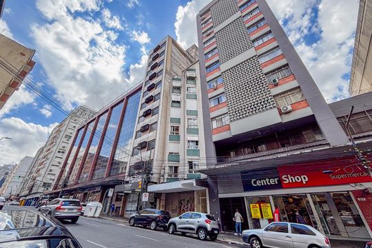 Fachada de apartamento para alugar com 1 quarto, 49m² em Centro Histórico, Porto Alegre